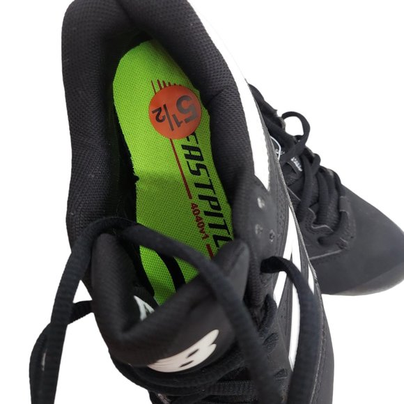 New Balance Softball/Baseball Metal Cleats Women's Size 5 1/2 NWOT - Picture 3 of 10